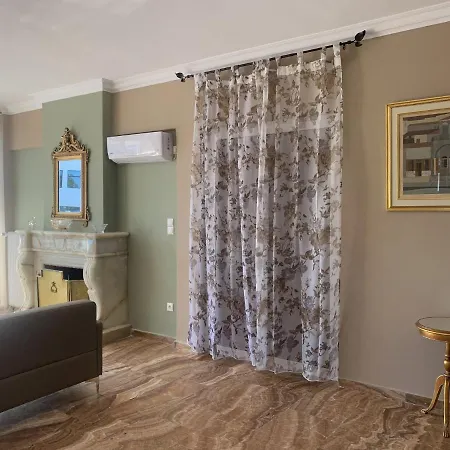 Spacious Renovated Marousi Kat Maroussi