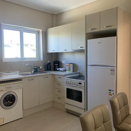 Spacious Renovated Marousi Kat Maroussi