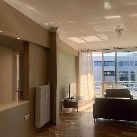 Апартаменты Spacious Renovated Marousi Kat *